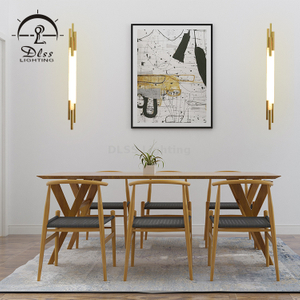 Slim Stick Wall Mount Lighting Minimaliste Métallique LED Couloir Surface Applique Murale Moderne LED Applique Murale
